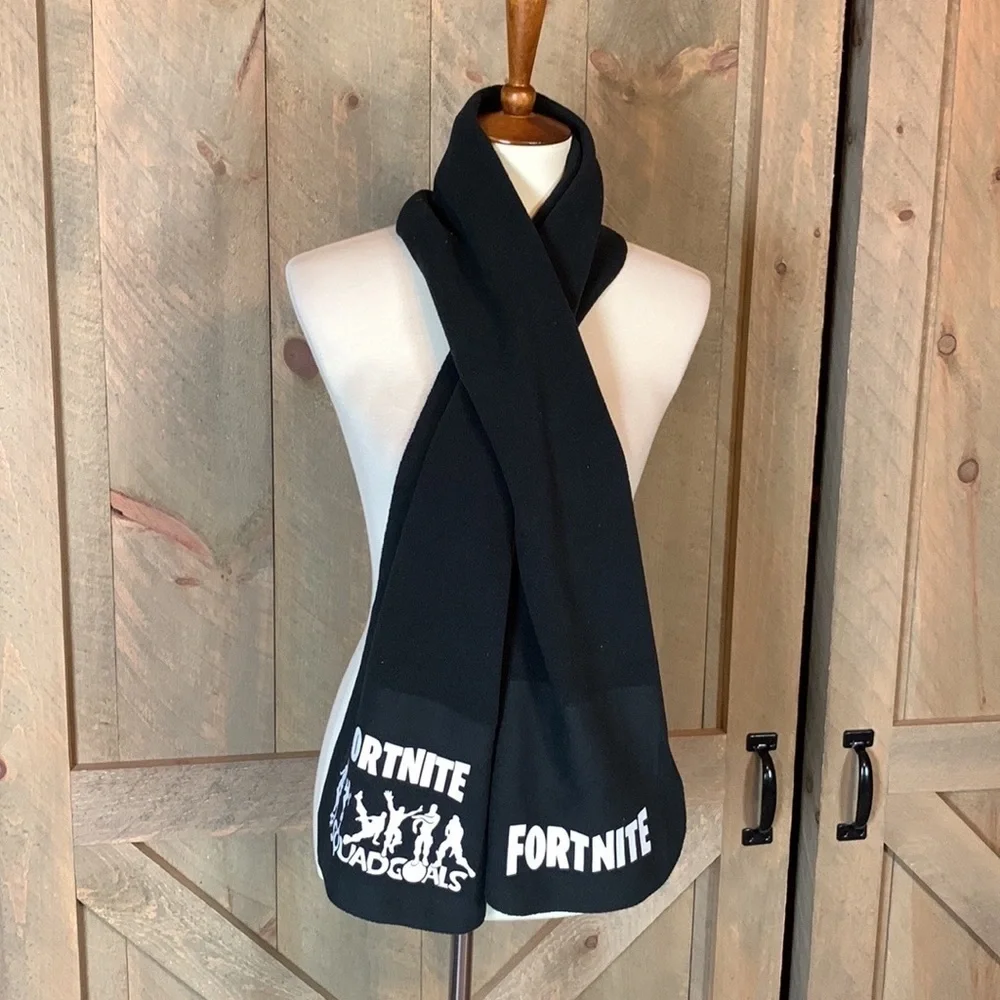 Fortnite Squad goals black fleece scarf